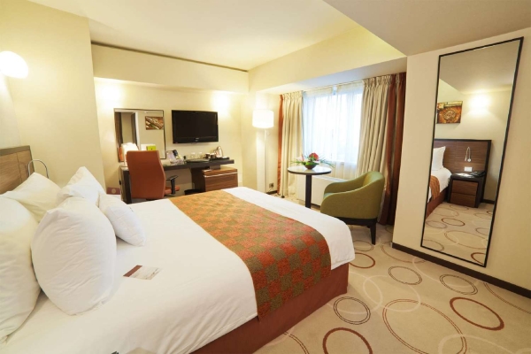 Hotel DoubleTree by Hilton Bucharest - Unirii Square